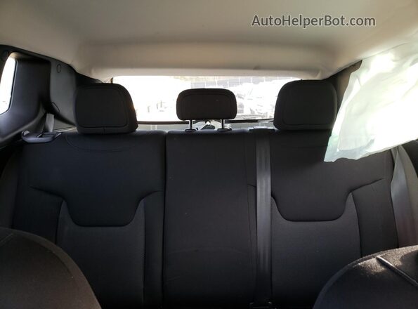 ZACNJDA17NPN63675 2022 JEEP RENEGADE White Vista de los asientos traseros