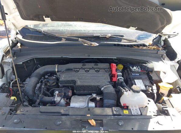 ZACNJDB12NPN87302 2022 JEEP RENEGADE White უკანა ხედი