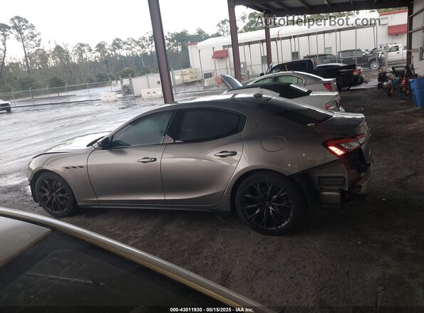 ZAM57XSA6K1322313 2019 MASERATI GHIBLI Gray 