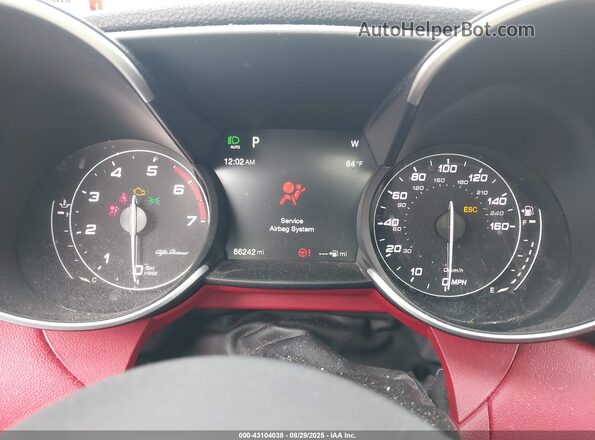 ZARFAEDN5J7597221 2018 ALFA ROMEO GIULIA White 