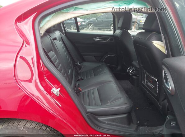 ZARFAEEN2J7566698 2018 ALFA ROMEO GIULIA Red Widok naklejki z numerem VIN