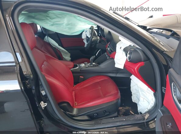 ZARFAMAN7L7625649 2020 ALFA ROMEO GIULIA Black წინა სალონის ხედი