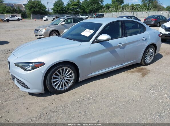 ZARFAMAN9N7664570 2022 ALFA ROMEO GIULIA Turquoise 
