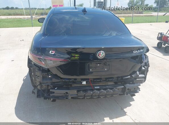ZARFAMBN9R7677677 2024 ALFA ROMEO GIULIA Black 