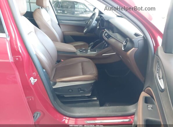 ZASFAKBN2J7B79671 2018 ALFA ROMEO STELVIO Красный 