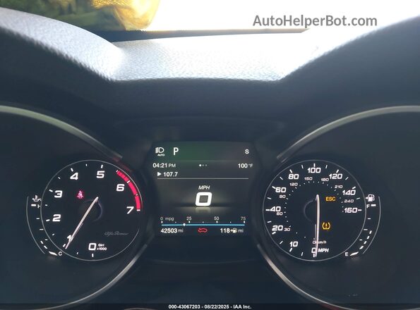 ZASFAKBN2J7B79671 2018 ALFA ROMEO STELVIO Красный 