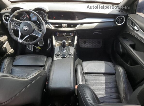 ZASFAKNN7J7B83954 2018 ALFA ROMEO STELVIO Серый 