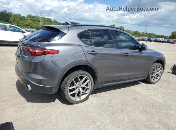 ZASFAKNN7J7B83954 2018 ALFA ROMEO STELVIO Серый 