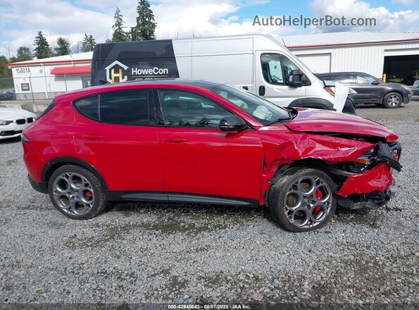 ZASPATDW6R3060733 2024 ALFA ROMEO OTHER Red უკანა სალონის ხედი