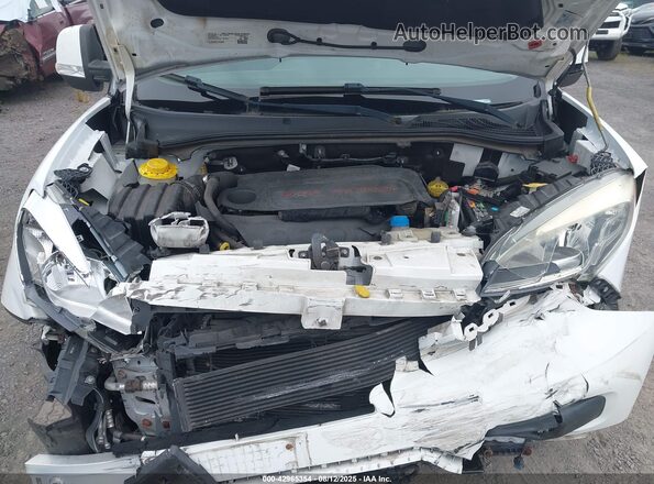 ZFBERFBT3G6B05859 2016 RAM PROMASTER CITY White Widok z tyłu