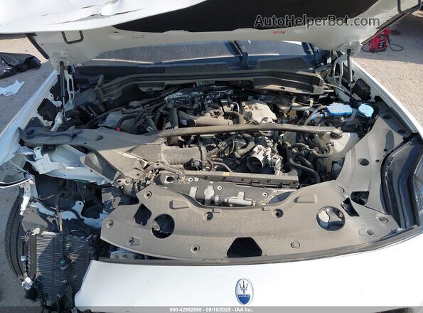 ZN682AVA0P7439641 2023 MASERATI GRECALE White 