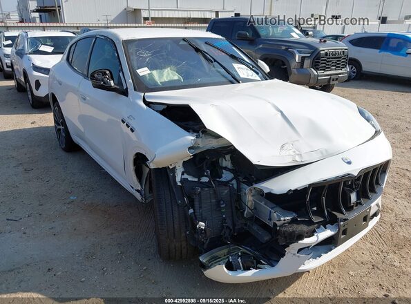 ZN682AVA0P7439641 2023 MASERATI GRECALE White 