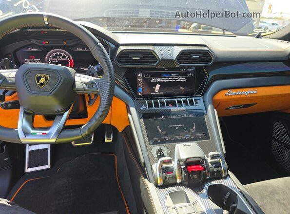ZPBUA1ZL0MLA13555 2021 LAMBORGHINI URUS Black Instrument cluster view