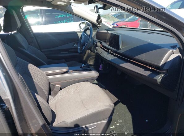 JN1BF0AA0PM411340 2023 NISSAN LEAF Gray Widok wnętrza z przodu