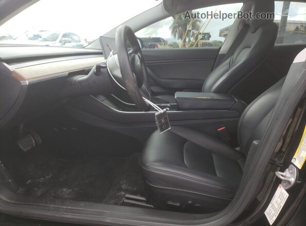 5YJ3E1EB2JF093993 2018 TESLA MODEL 3 Black 