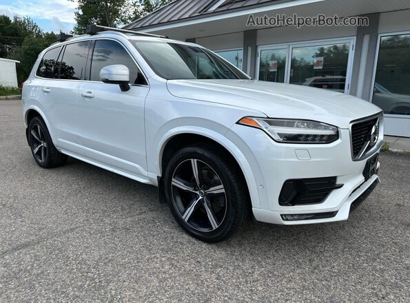 YV4A22PMXJ1205174 2018 VOLVO XC90 White 