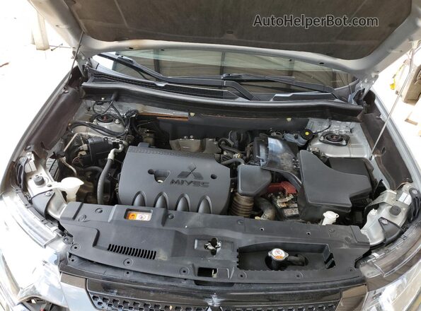 JA4AZ3A37LJ001515 2020 MITSUBISHI OUTLANDER Silver Engine compartment view