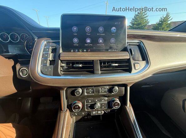 1GNSCNKD0MR124906 2021 CHEVROLET TAHOE Brown Սալոնի 360 աստիճան տեսք