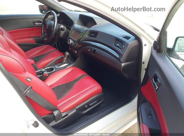 19UDE2F88NA007003 2022 ACURA ILX Белый 