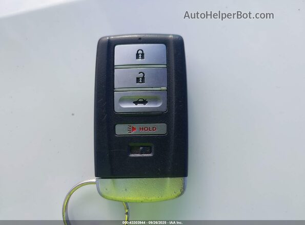 19UUB5F37PA001775 2023 ACURA TLX White Widok deski rozdzielczej