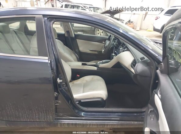 19XZE4F50LE010140 2020 HONDA INSIGHT Purple Вид салону спереду