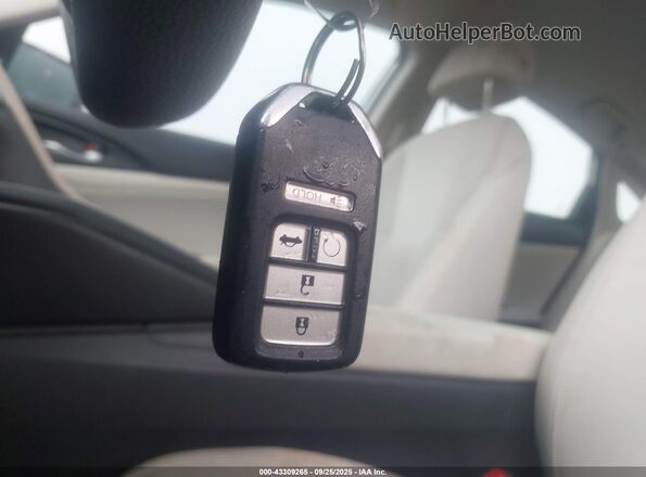 19XZE4F58LE011052 2020 HONDA INSIGHT White Widok deski rozdzielczej