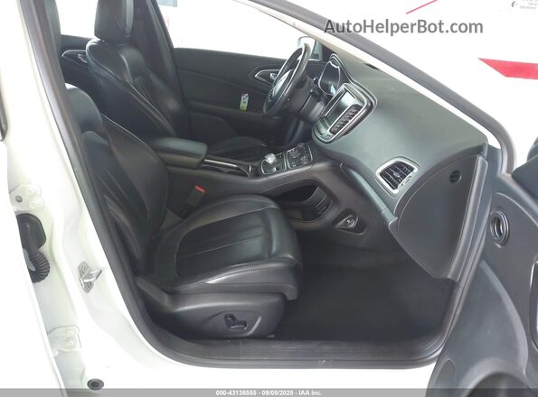 1C3CCCAB4HN511946 2017 CHRYSLER 200 Белый 