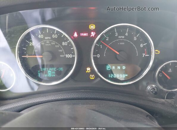 1C4HJWEG8GL334973 2016 JEEP WRANGLER UNLIMITED Black Widok tylnych siedzeń