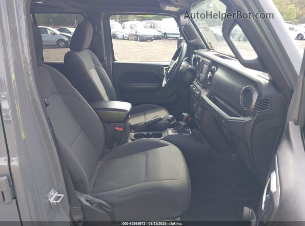 1C4HJXDN6JW249111 2018 JEEP WRANGLER UNLIMITED Gray Vista interior delantera