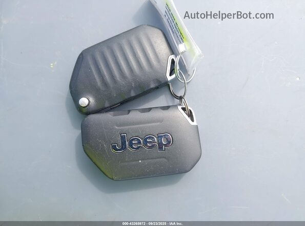 1C4HJXDN6JW249111 2018 JEEP WRANGLER UNLIMITED Gray Vista del salpicadero