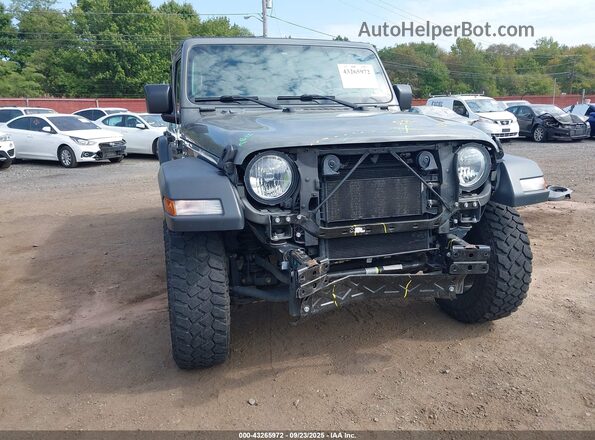 1C4HJXDN6JW249111 2018 JEEP WRANGLER UNLIMITED Gray 