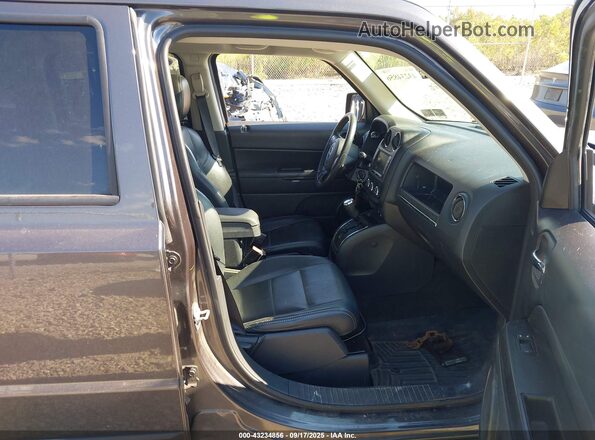 1C4NJRFB9GD511712 2016 JEEP PATRIOT Gray წინა სალონის ხედი