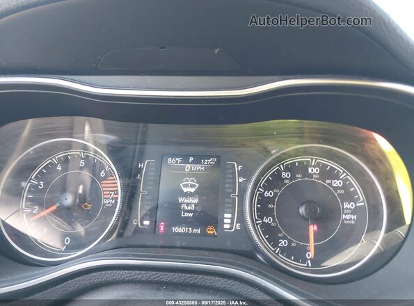 1C4PJLCB0LD569938 2020 JEEP CHEROKEE Black Widok tylnych siedzeń