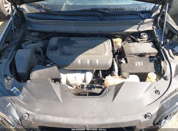1C4PJLCB0LD569938 2020 JEEP CHEROKEE Black Widok z tyłu