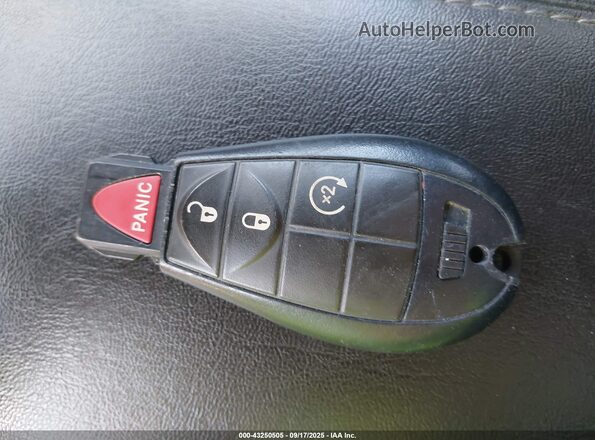 1C4PJLCB0LD569938 2020 JEEP CHEROKEE Black Widok deski rozdzielczej