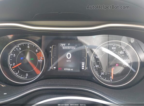 1C4PJLCB6LD577493 2020 JEEP CHEROKEE Silver უკანა სავარძლების ხედი