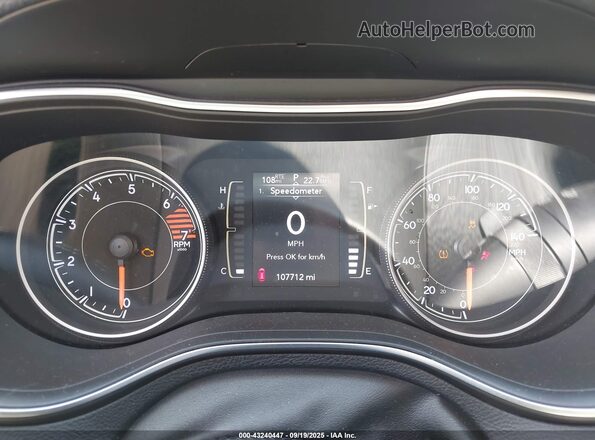 1C4PJLCB6LD624134 2020 JEEP CHEROKEE Black უკანა სავარძლების ხედი