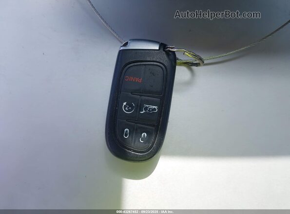 1C4PJLDBXLD529980 2020 JEEP CHEROKEE White Widok deski rozdzielczej