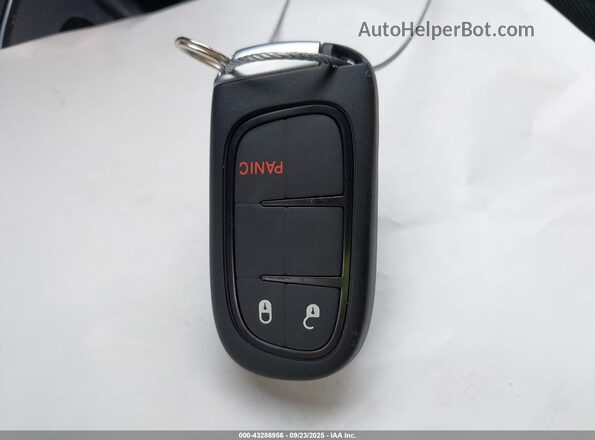 1C4PJLLB6LD577848 2020 JEEP CHEROKEE White Առջևի վահանակի տեսք