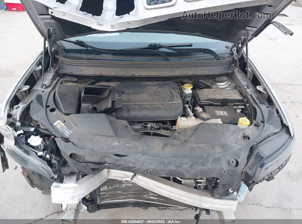 1C4PJLLB6LD618897 2020 JEEP CHEROKEE Silver Հետևի տեսք