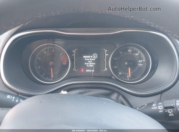1C4PJLLB6LD618897 2020 JEEP CHEROKEE Silver Հետևի նստատեղերի տեսք