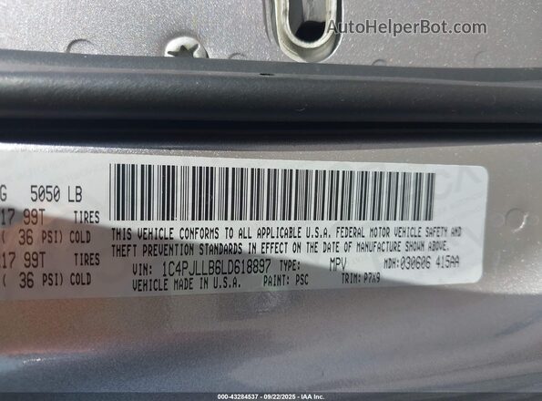 1C4PJLLB6LD618897 2020 JEEP CHEROKEE Silver Շարժիչի բաժամունքի տեսք