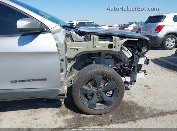 1C4PJLLN6LD587256 2020 JEEP CHEROKEE Silver 