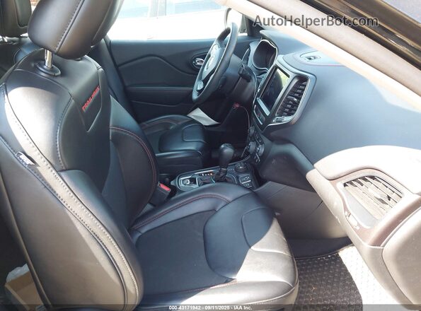 1C4PJMBX1ND548506 2022 JEEP CHEROKEE Black Вид салону спереду