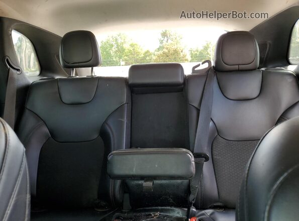 1C4PJMBX6MD171993 2021 JEEP CHEROKEE Black Rear seats view