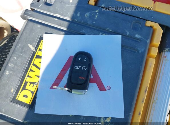 1C4PJMDXXLD651658 2020 JEEP CHEROKEE Серый Вид панели приборов