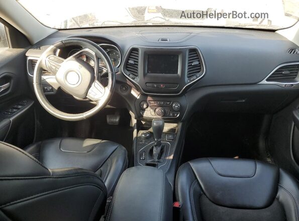 1C4PJMLX6LD505601 2020 JEEP CHEROKEE Silver Dashboard view