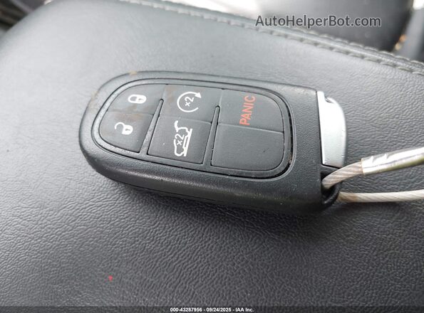 1C4PJMMB0PD111410 2023 JEEP CHEROKEE Серый Вид панели приборов