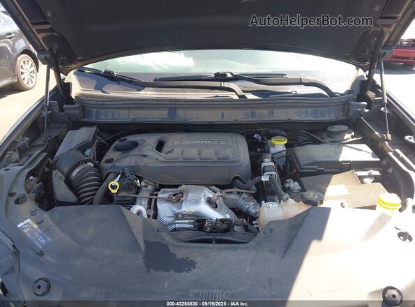 1C4PJMMN2MD172229 2021 JEEP CHEROKEE Purple Rear view