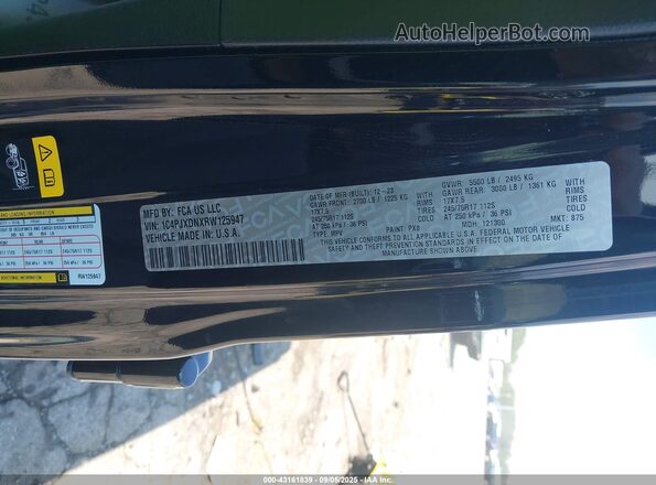 1C4PJXDNXRW125947 2024 JEEP WRANGLER Черный Вид подкапотного пространства